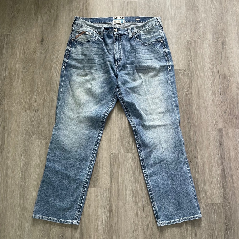 Ariat M2 Relaxed Boot Cut Jeans Mens 40x32 Blue Light Wash Good Western Workwear